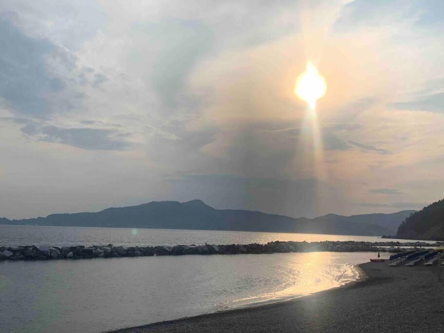 Liguria- Chiavari: A Trenta Passi Dal Mare Kültér fotó